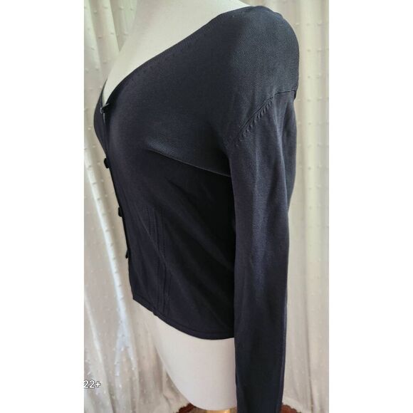 C26 Joseph A dressy button-up sweater - Picture 3 of 7